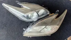 Toyota Prius 30 Head Lights