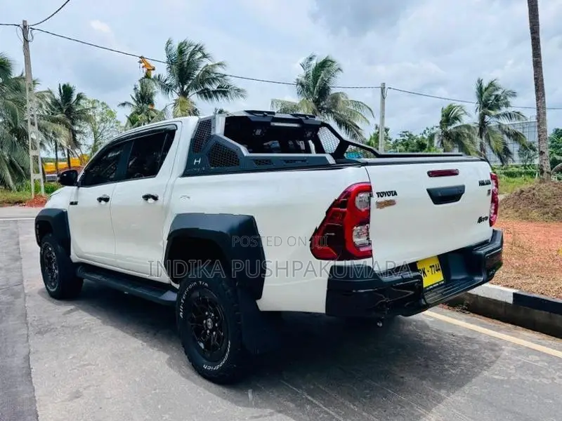 Toyota Hilux GR Sport 2025