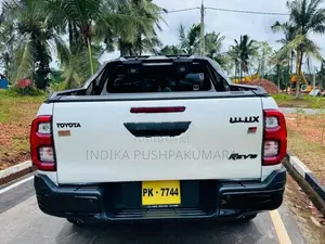 Toyota Hilux GR Sport 2025