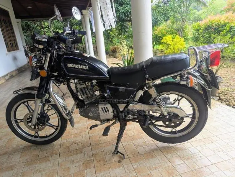 Suzuki GN 125 2016