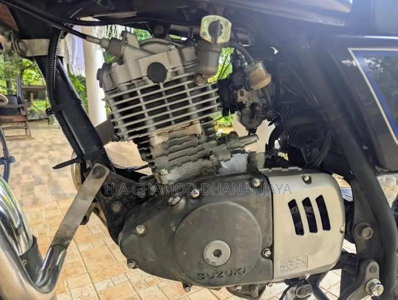 Suzuki GN 125 2016