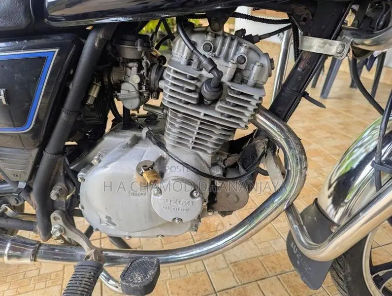 Suzuki GN 125 2016
