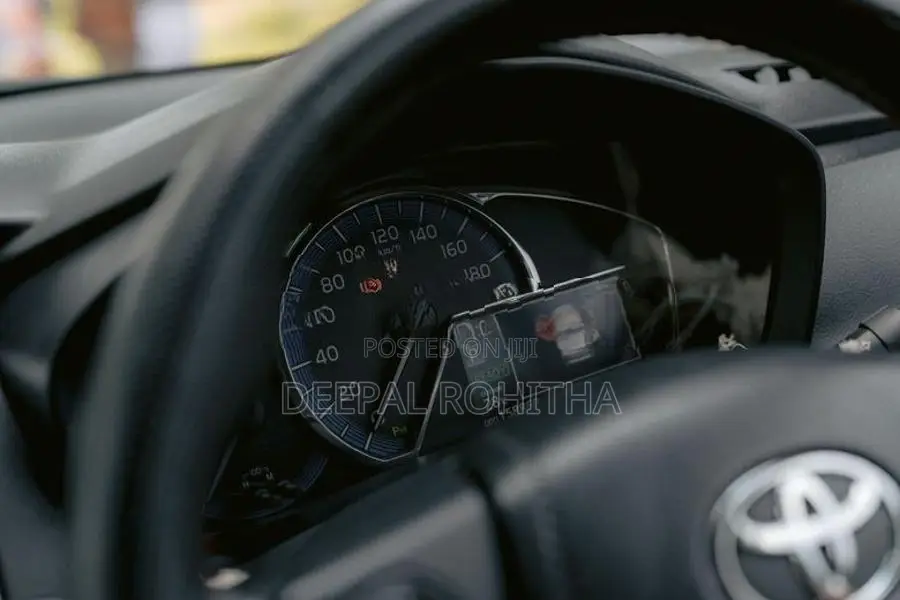 Toyota Axio 2018