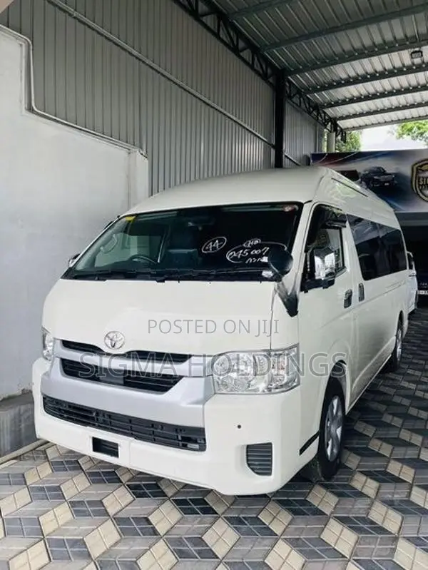 Toyota Hiace GL 14 Seater GDH 223 2024