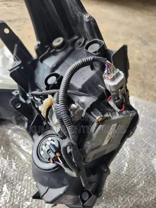 Prius ZVX30 Head Light