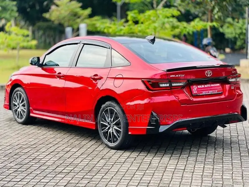 Toyota Yaris Ativ GR Sport 2025