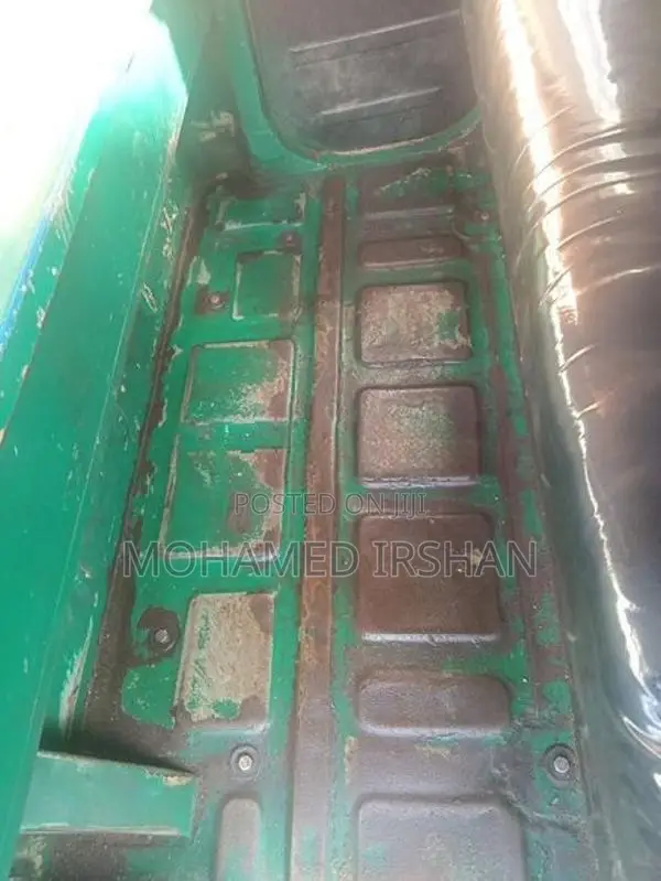Bajaj RE 2006