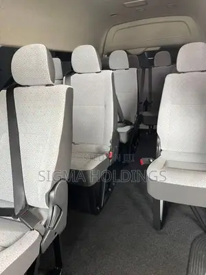 Toyota Hiace GL 14 Seater GDH 223 2024