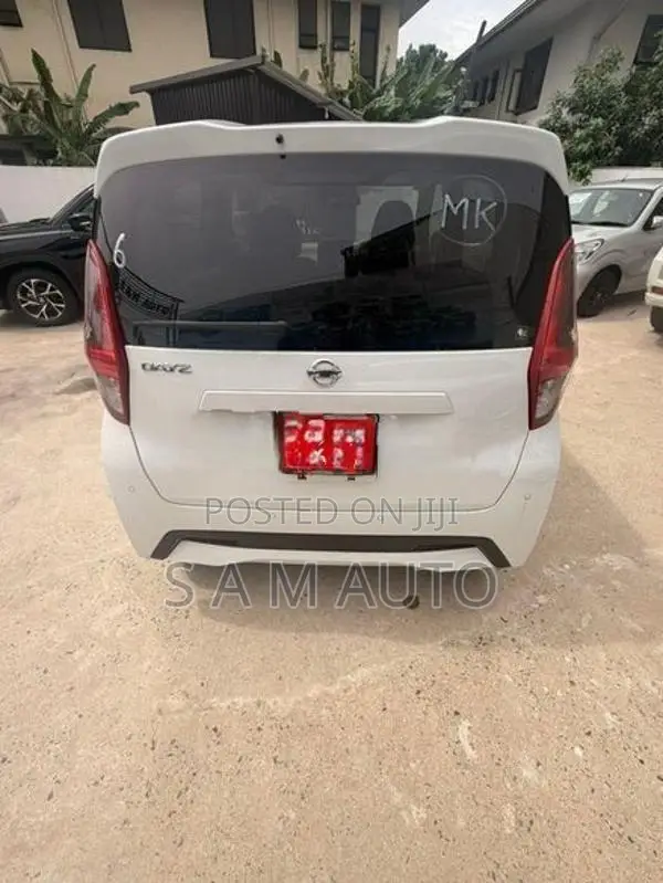 Nissan Dayz X 360 cam 2023