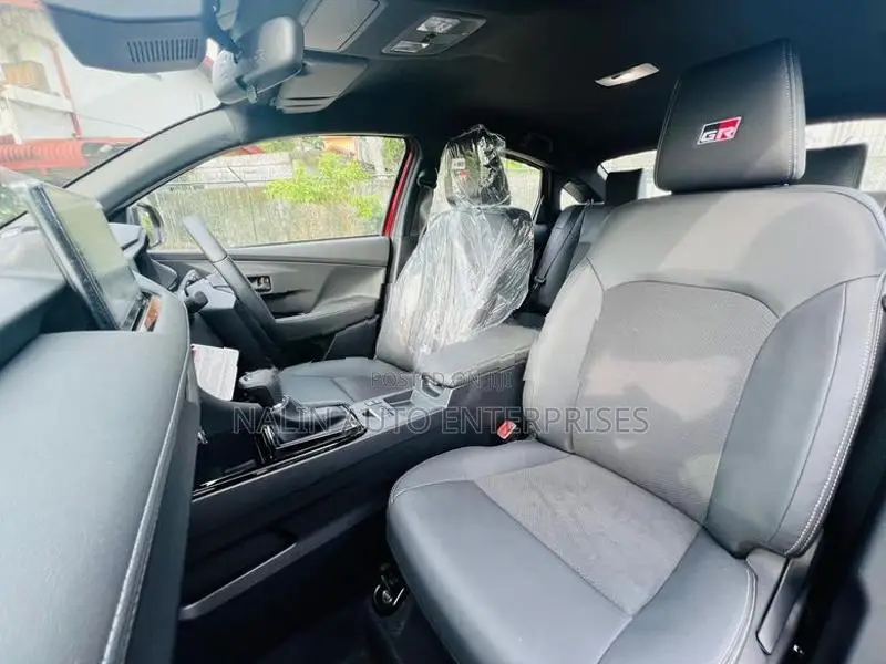 Toyota Yaris Ativ GR Sport 2025