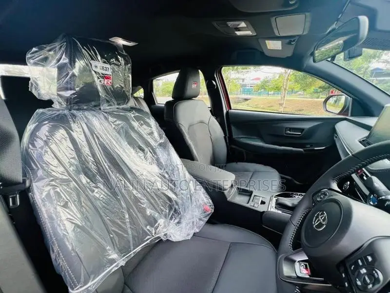 Toyota Yaris Ativ GR Sport 2025