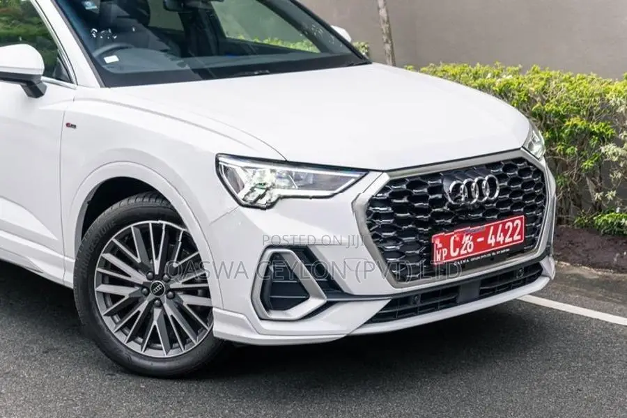 Audi Q3 Sportsback- SUNROOF 2023