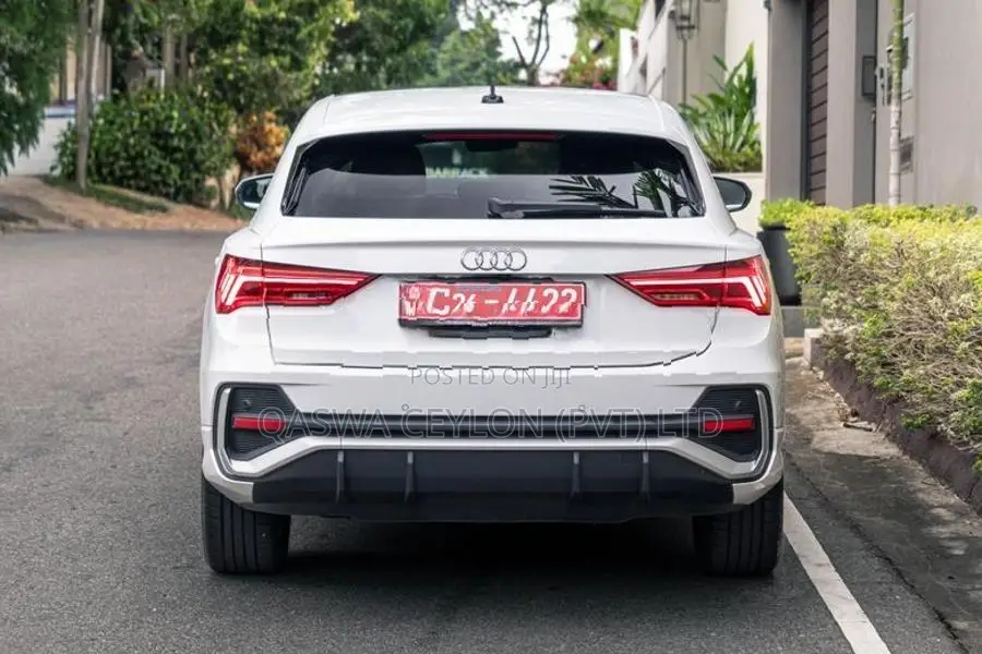 Audi Q3 Sportsback- SUNROOF 2023
