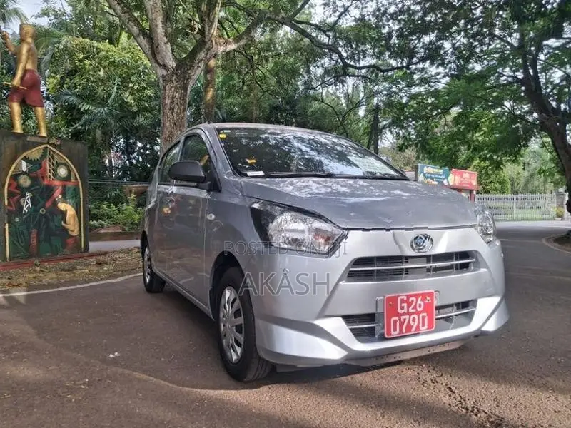 Daihatsu Mira 2023