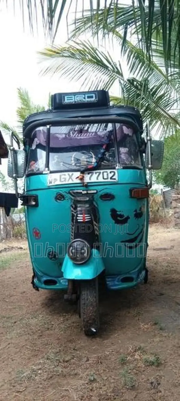 Bajaj RE 2003