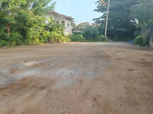 මාතර ප්‍රධාන පාරට මුහුණලා ඉඩමක් බදු දීමට Land Rent in Matara