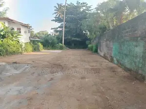 මාතර ප්‍රධාන පාරට මුහුණලා ඉඩමක් බදු දීමට Land Rent in Matara