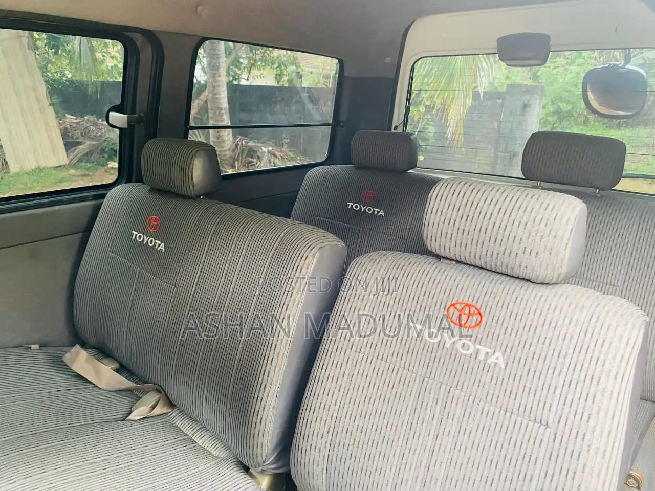 Toyota Noah 2001 White