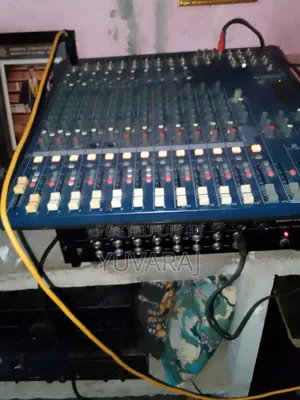 Yamaha Mixer
