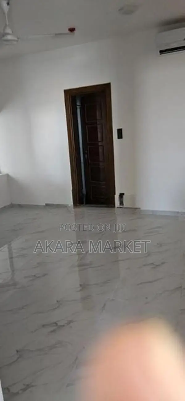 Royal Tower - Unfurnished Duplex Apartment for Sale A49969 Colombo 6