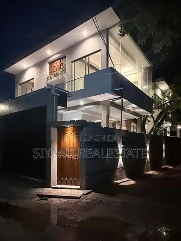 Brand New Luxury Super House for Sale in Nawala