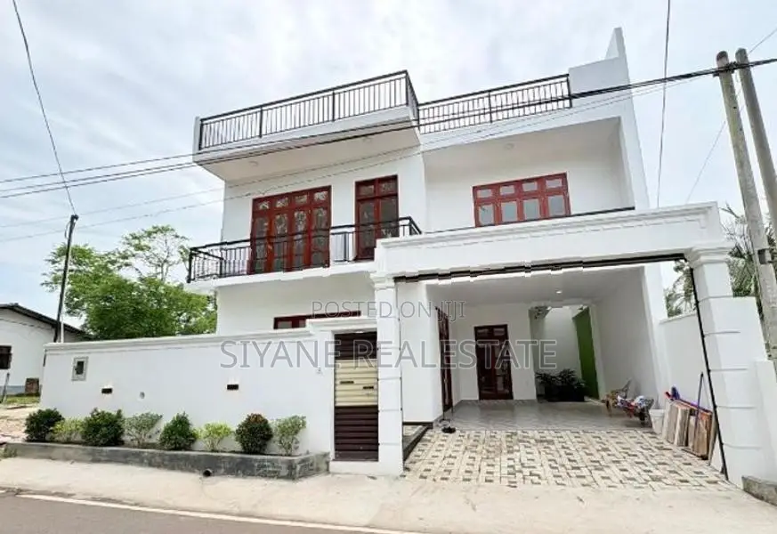Beautiful Brand New House for Sale in Makandana,piliyandala