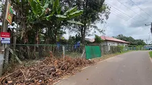 Land for Sale in Makola South
