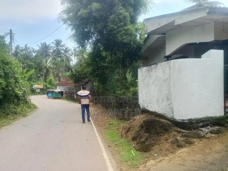House for Sale in Kirindiwela