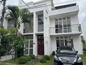 GATED COMMUNITY LUXURY HOUSE FOR SALE IN PILIYANDALA