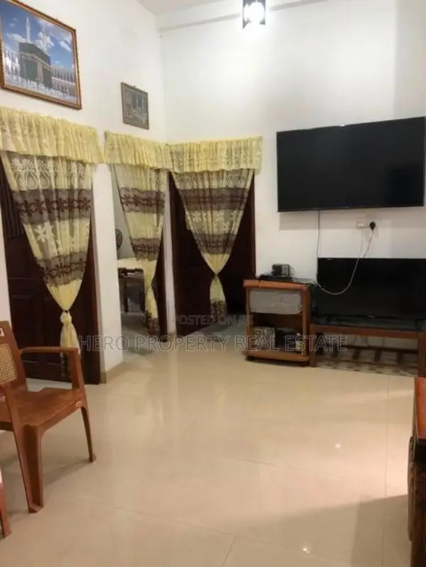 Valuable Modern House for Sale in Panadura