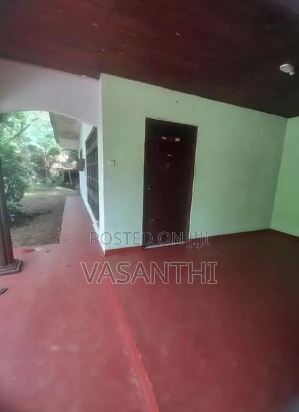 House for Sale in Kirindiwela