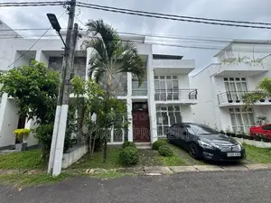 GATED COMMUNITY LUXURY HOUSE FOR SALE IN PILIYANDALA