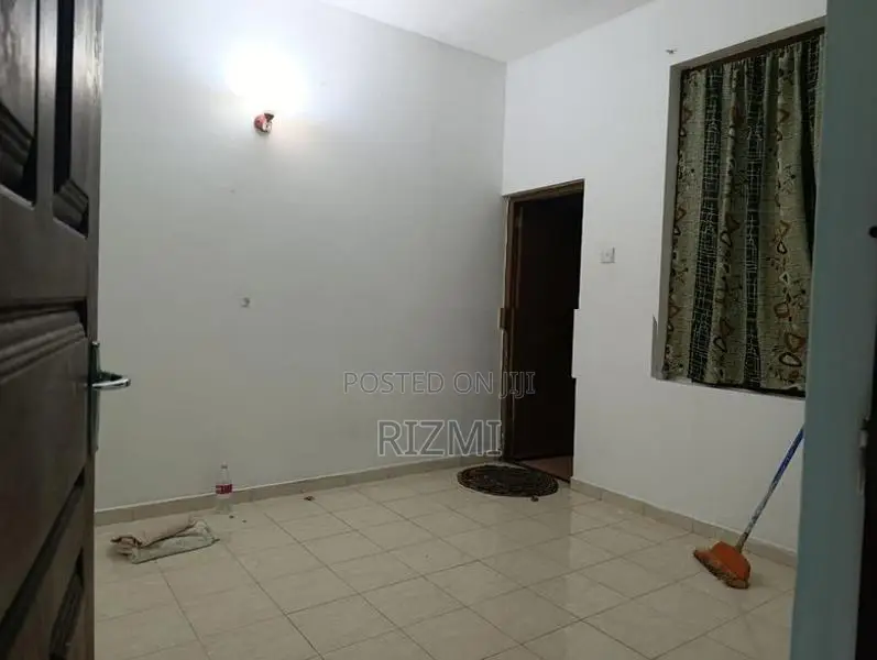 1st floor 2BR house for rent in kawdana samagi mawata