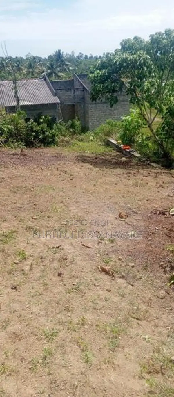 Residential Land for Sale in Gonapinuwala