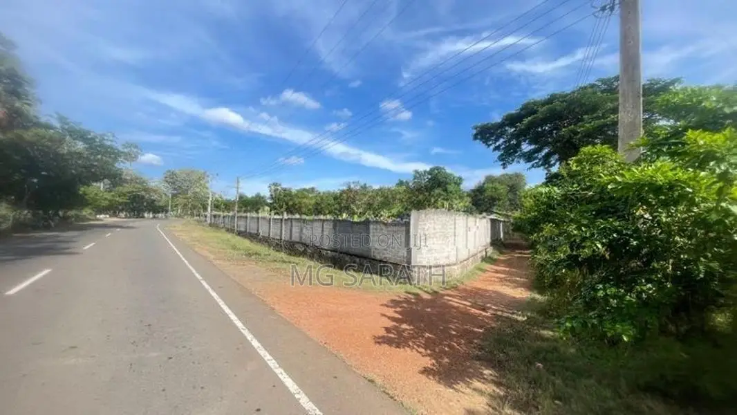 Prime Land for Sale - Puttalam City Center