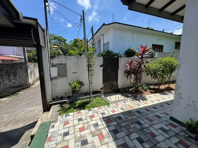 SPACIOUS NEW HOUSE FOR SALE IN PILIYANDALA