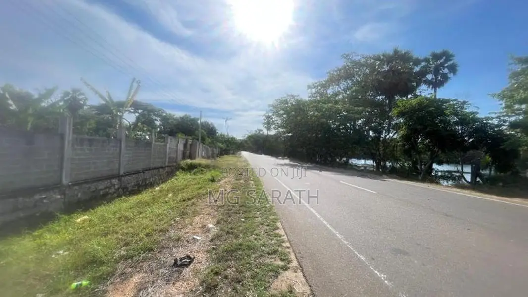 Prime Land for Sale - Puttalam City Center