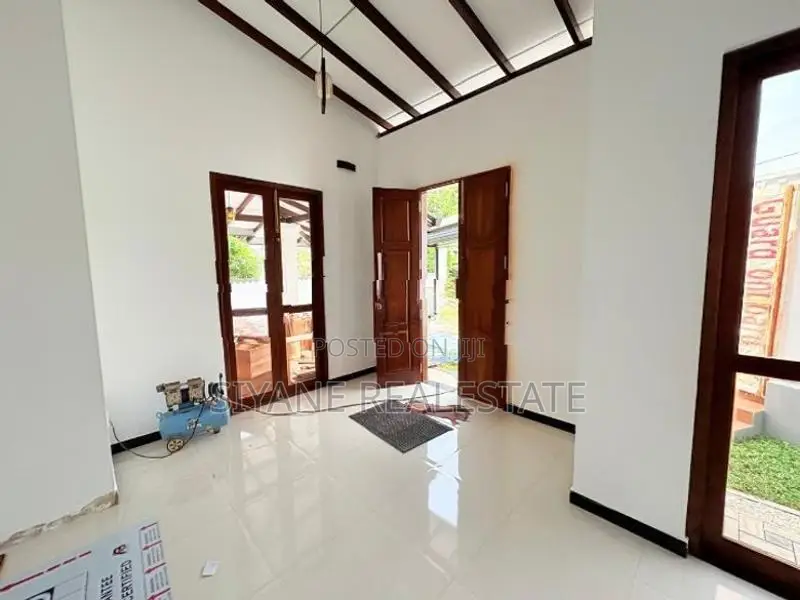 Brand New House for Sale in Makandana, Piliyandala