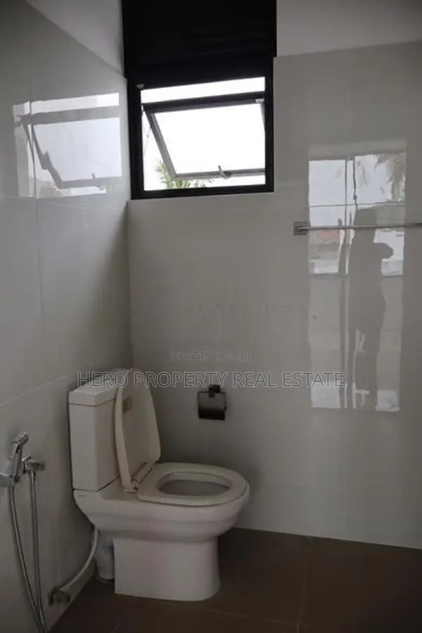 Valuable Commercial Property for Rent in Boralesgamuwa