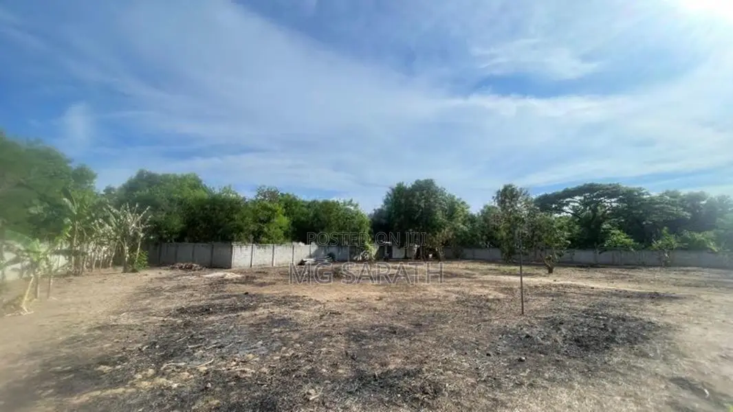 Prime Land for Sale - Puttalam City Center