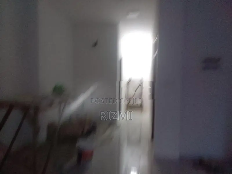5BR separate 2 unit house for rent in dehiwala galvihara road