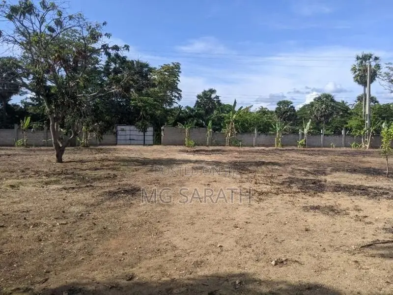 Prime Land for Sale - Puttalam City Center