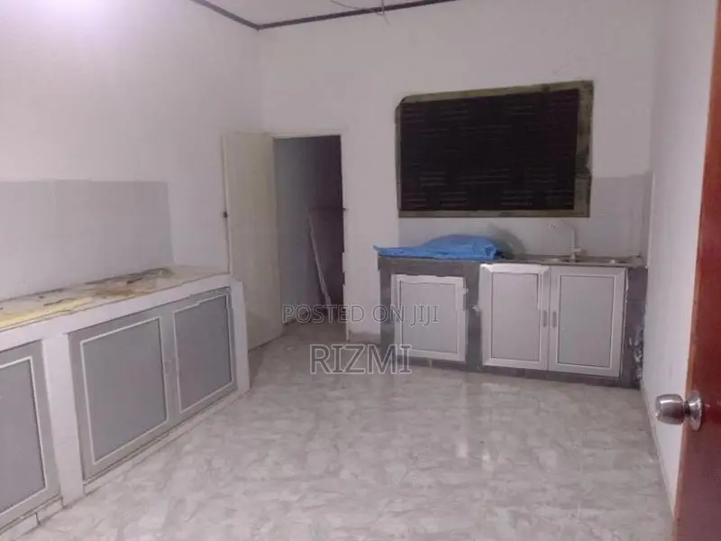 single storey 3BR individual house for rent in galvihara road