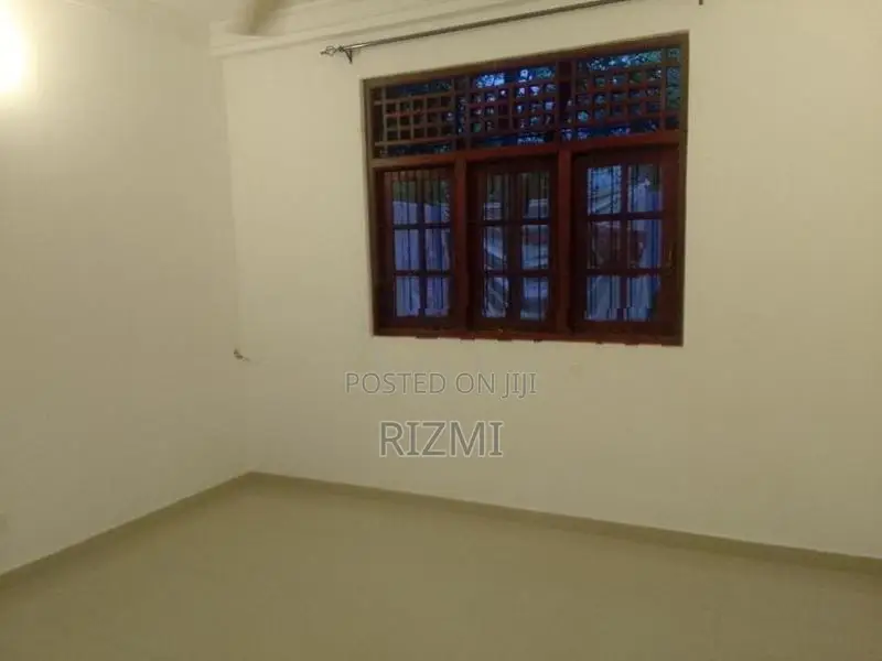 ground floor 2BR house for rent in dehiwala galvihara road