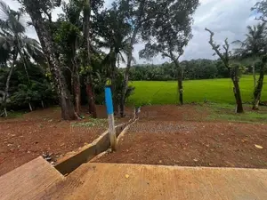 අකුරැස්ස පරදූව ඉඩම් කැබලි හතක් විකිනීමට