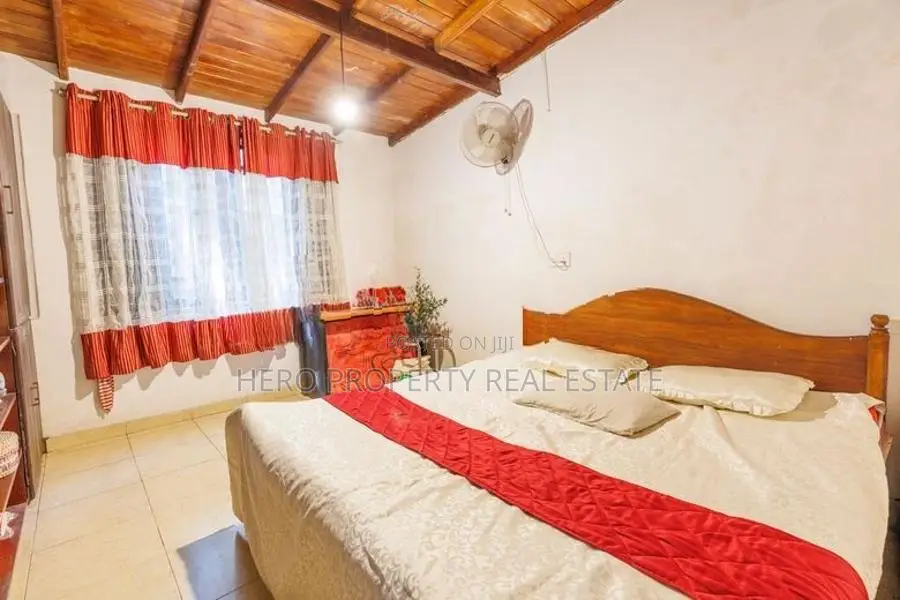 Modern 3 Story House for Rent in Thalawathugoda