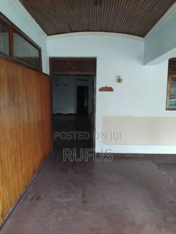 Land With House For Sale In Kandana