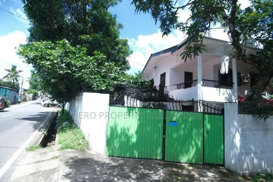 Modern House for Sale in Pannipitiya