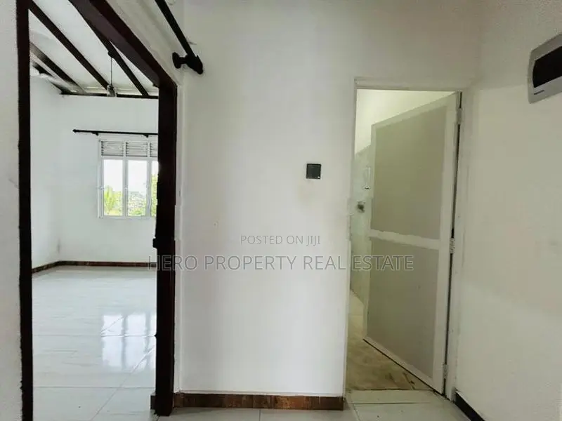 Luxury House for Rent in Pelawatta