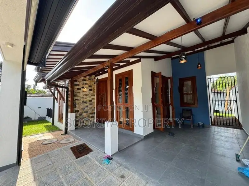 BEAUTIFUL BRAND NEW HOUSE FOR SALE IN PILIYANDALA